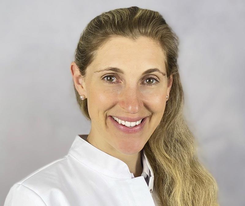 Dr. Charlotte Mennemeyer